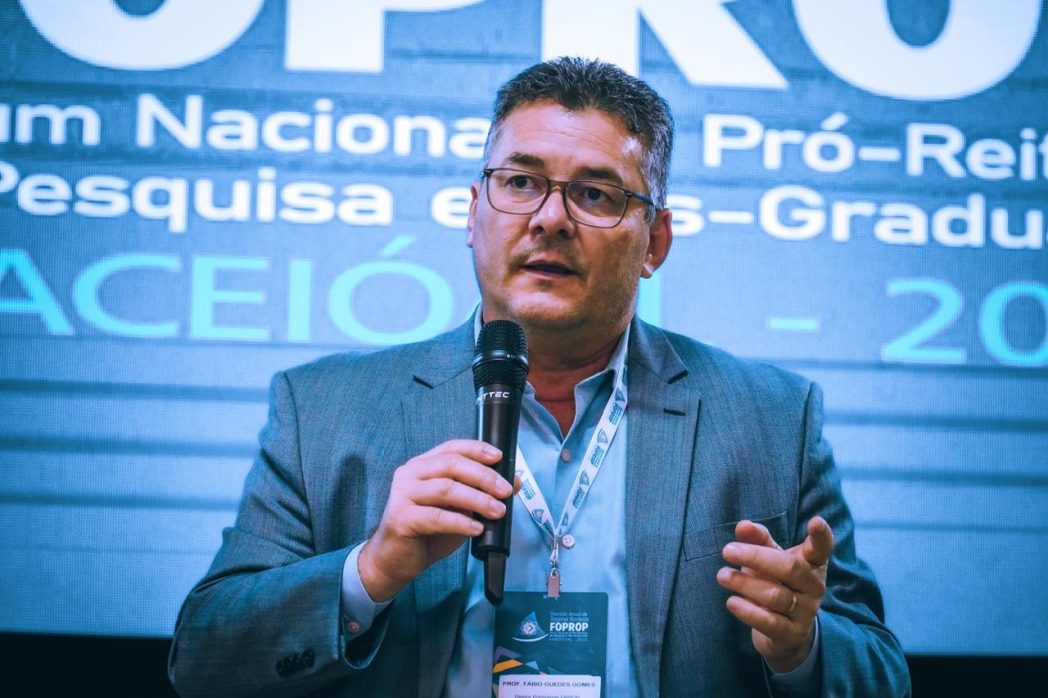 Professor Fábio Guedes, diretor da FAPEAL. Foto: Ascom/Ufal.