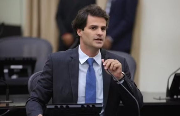 Deputado estadual de AL, Breno Albuquerque. Foto: Instagram.