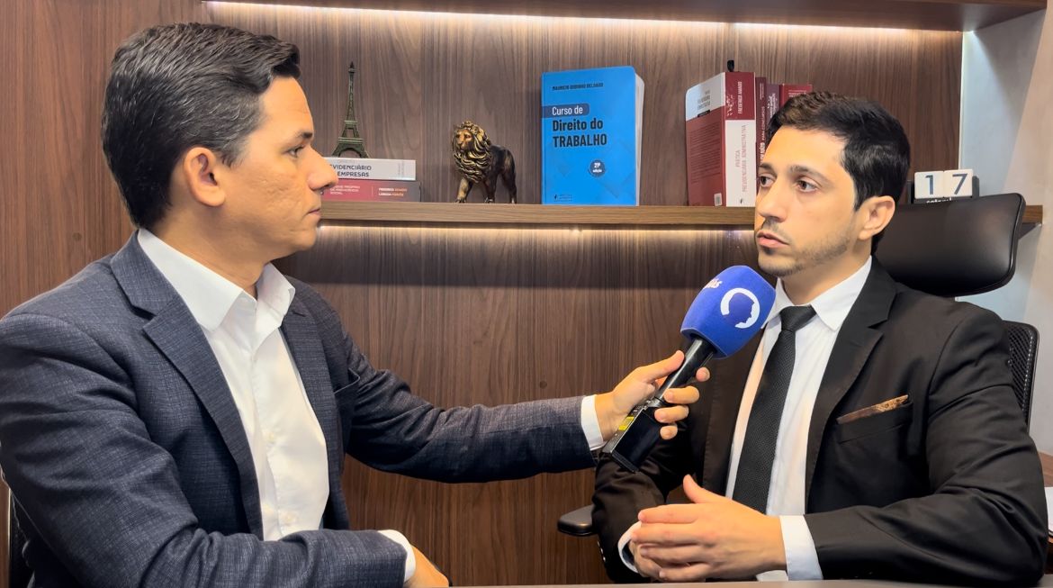 Jornalista Abidias Martins e advogado José Saraiva. Foto: Evelly Martins.