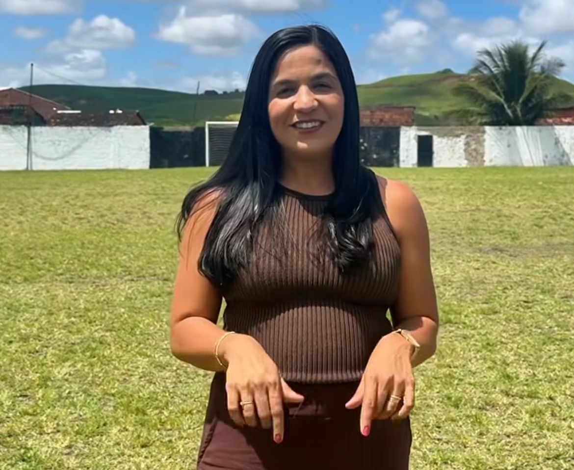 Prefeita Márcia Cavalcante no Campo do América. Foto: Reprodução Instagram.