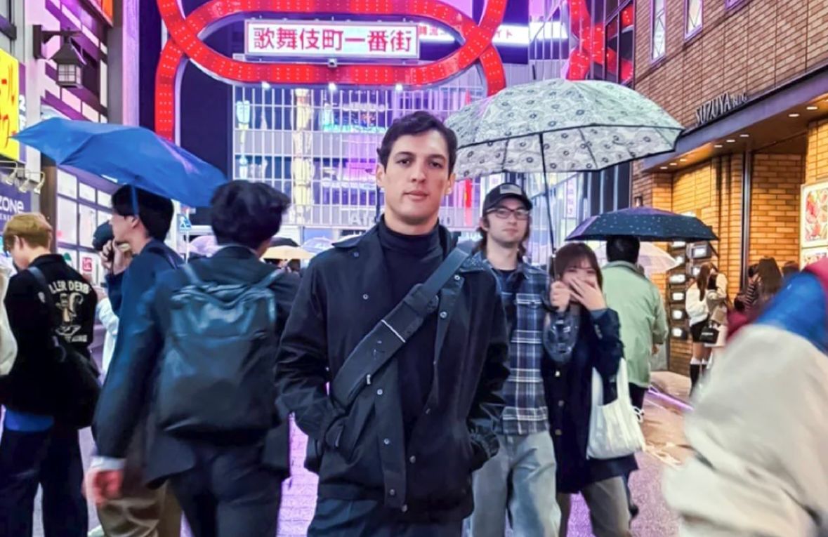 Lucas Batista, aluno de Jornalismo, único discente alagoano a realizar um intercâmbio no Japão