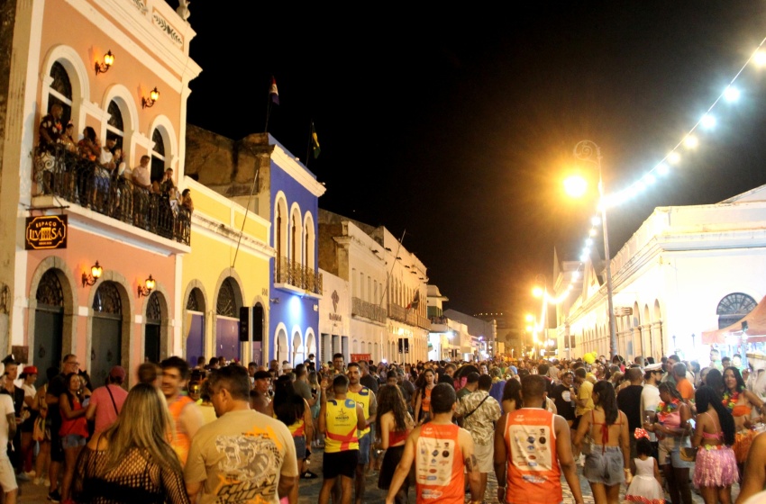 Jaraguá Folia reúne famílias e resgata a história do Carnaval em Maceió. Foto: Neno Canuto/Secom Maceió.