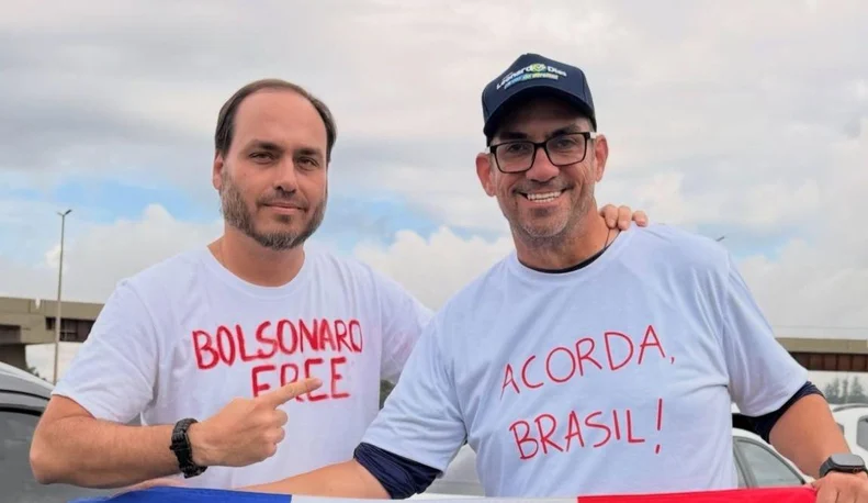 Carlos Bolsonaro e Leonardo Dias. Foto: Assessoria.