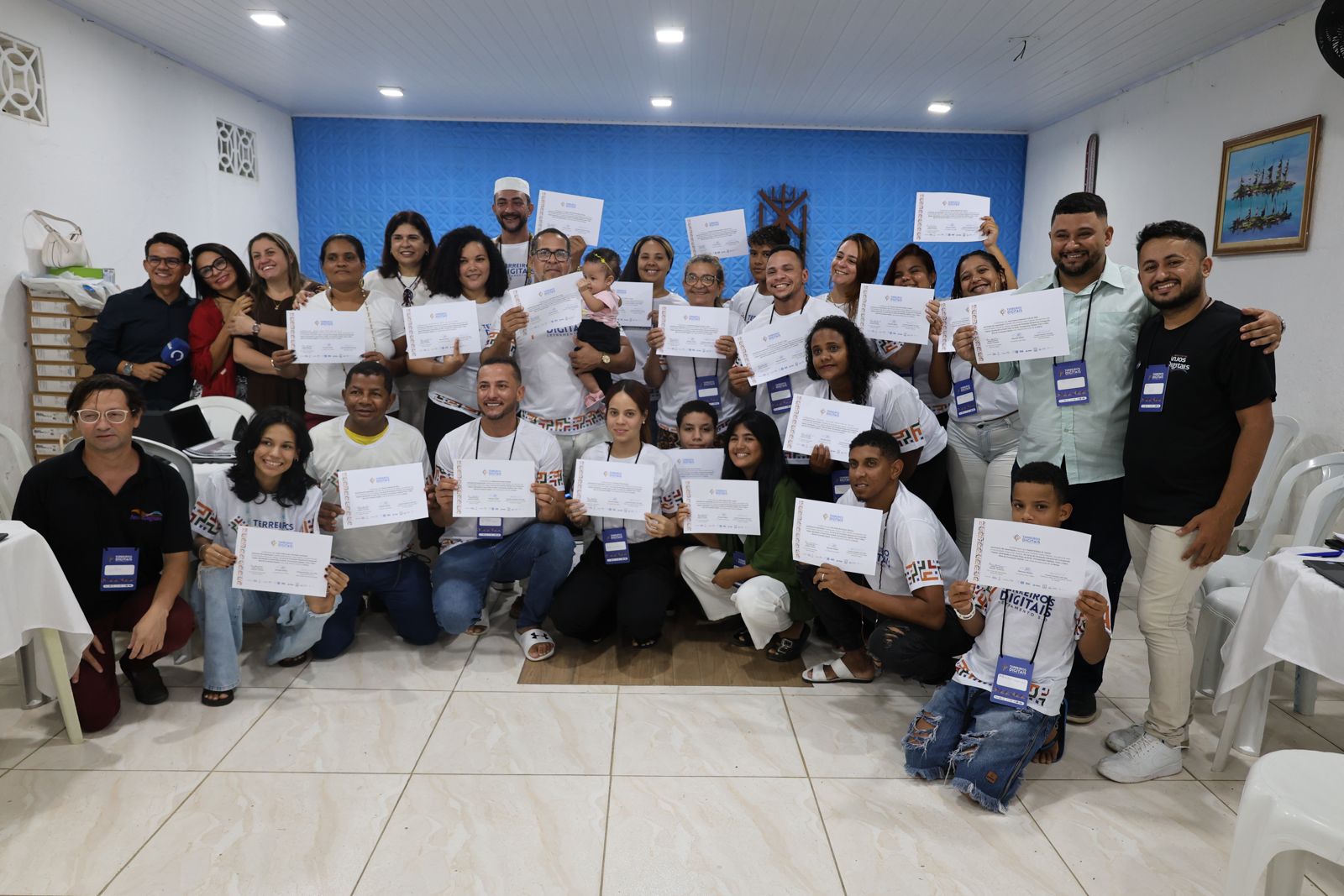 Participantes receberam certificado. Foto: Luciana Salvatore.