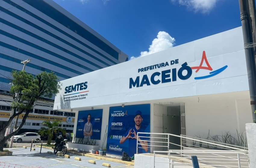 Secretaria do Trabalho, localizada em frente ao Parque Centenário, no bairro do Farol. Foto: Ascom Semtes.